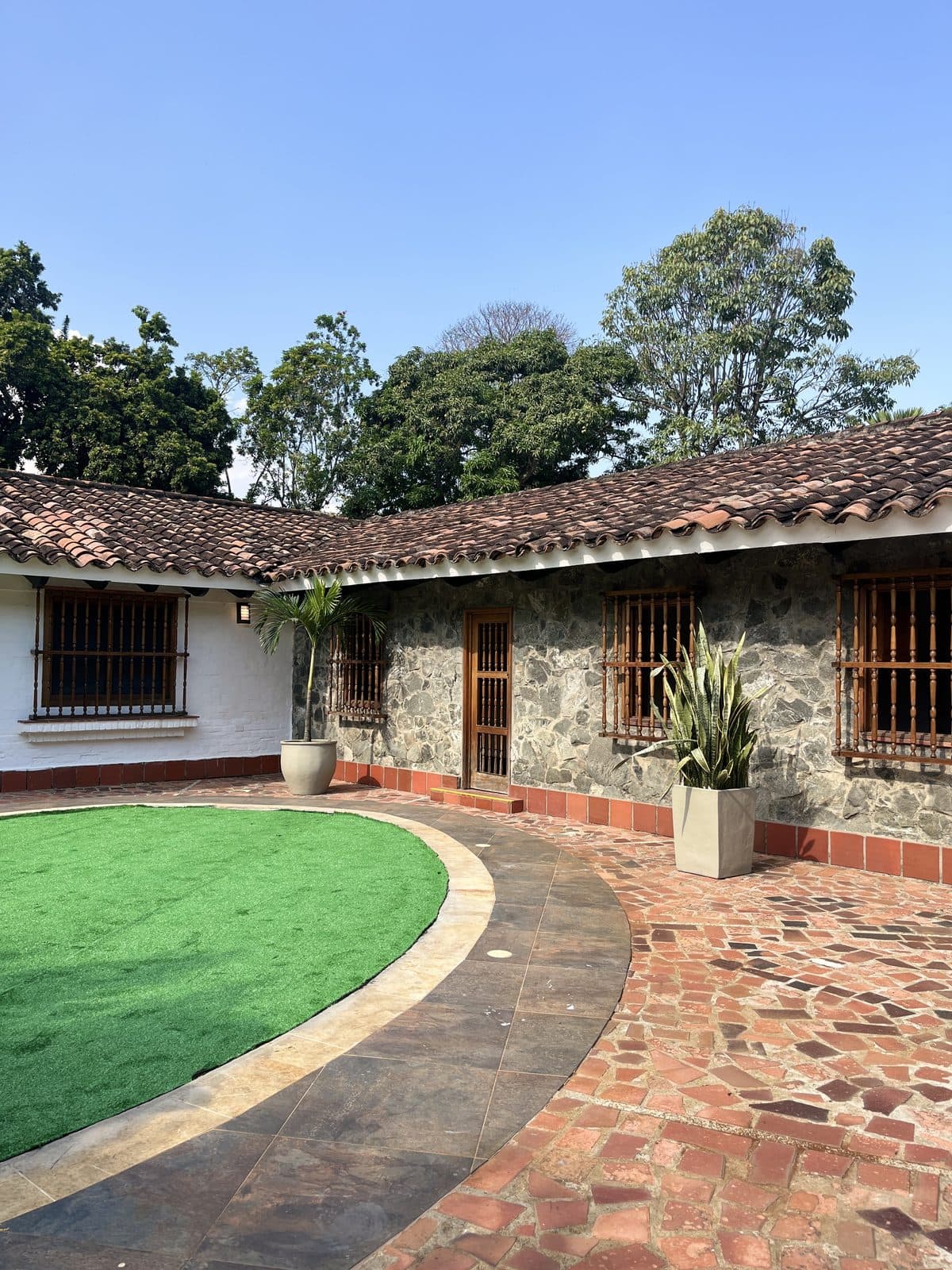 Fachada de Sede Ciudad Jardín